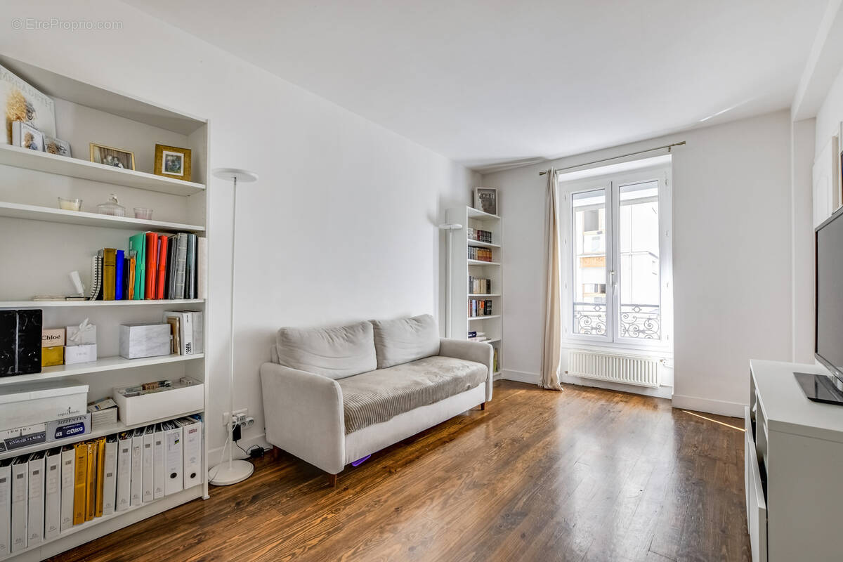 Appartement à PARIS-11E