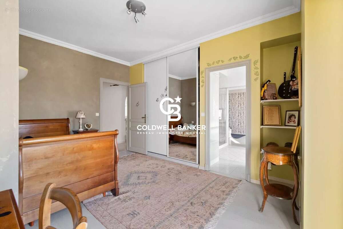 Maison à LE VESINET