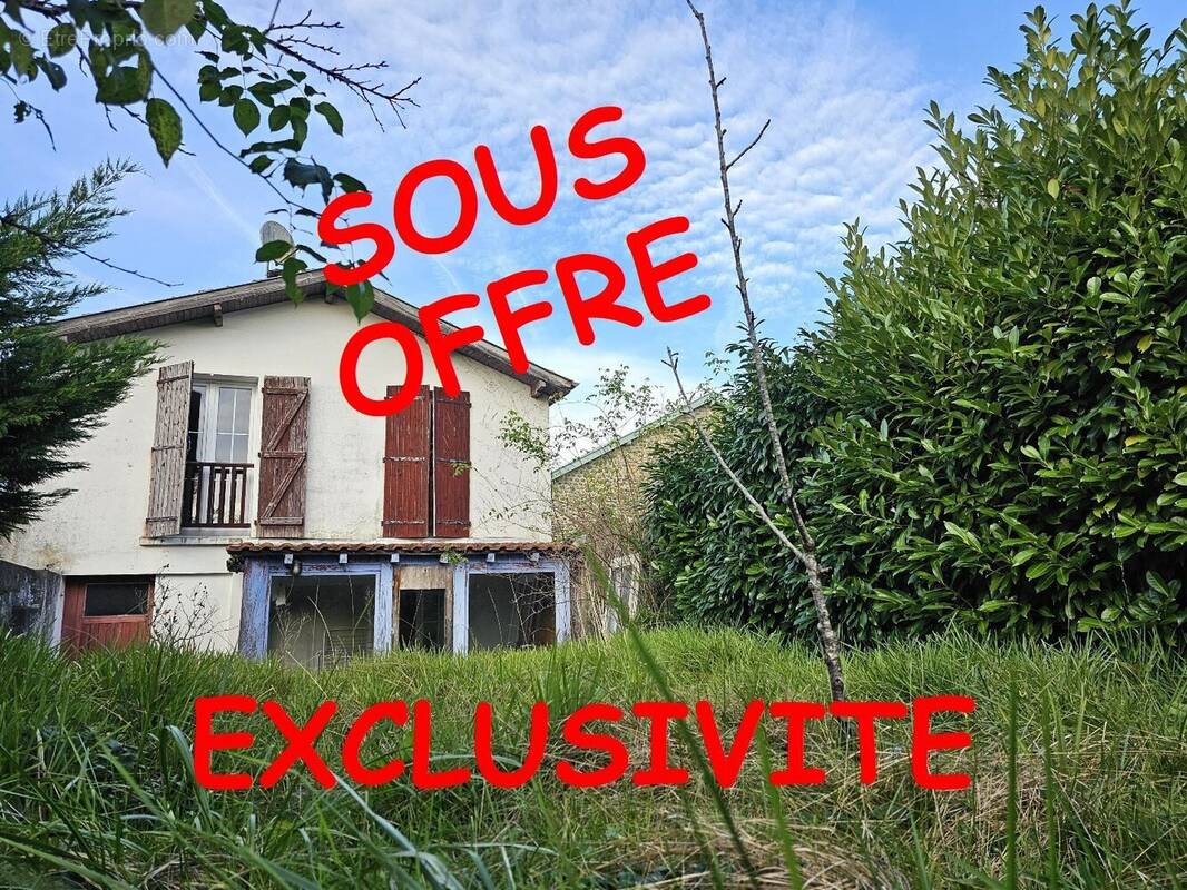 Maison à LAHONTAN