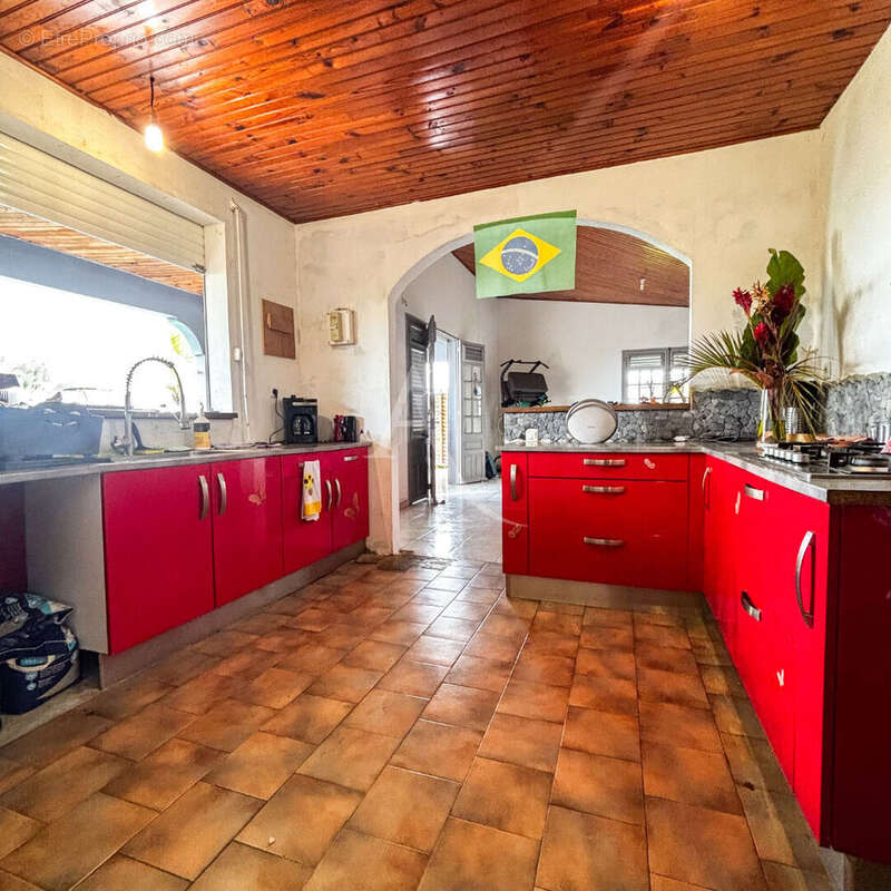 Maison à LE ROBERT
