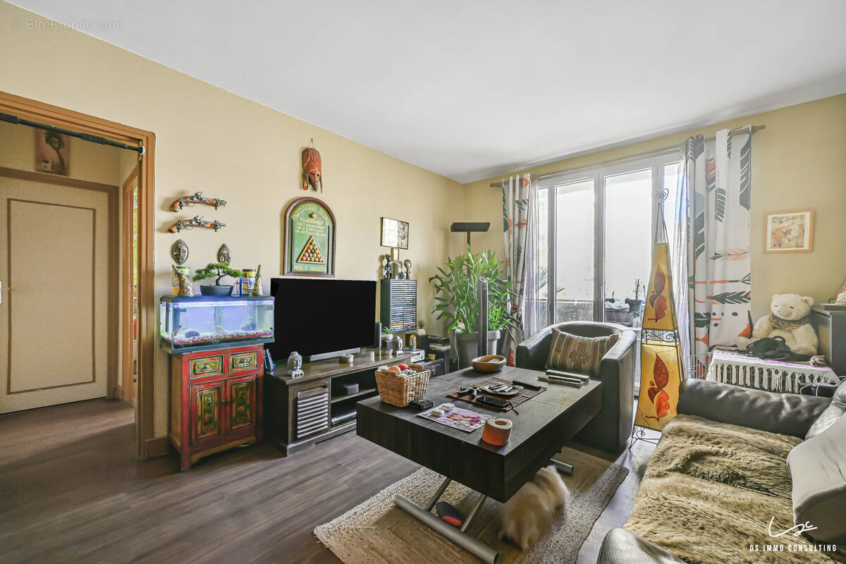 Appartement à PARIS-20E