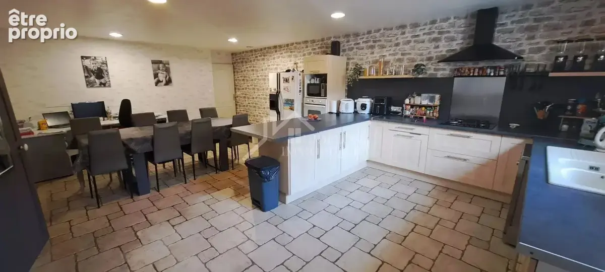 Maison de village - 171m² habitable - Jardin 895m² - Combles aménageables - photo 4