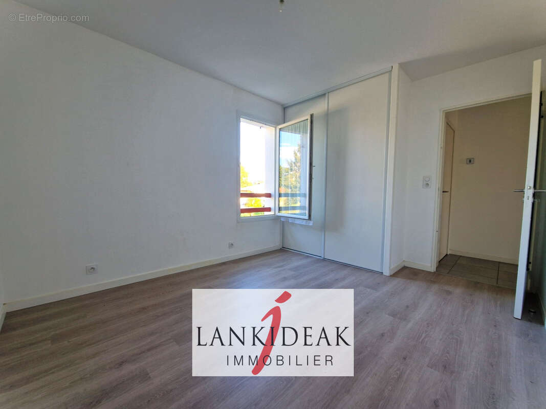 Appartement à USTARITZ