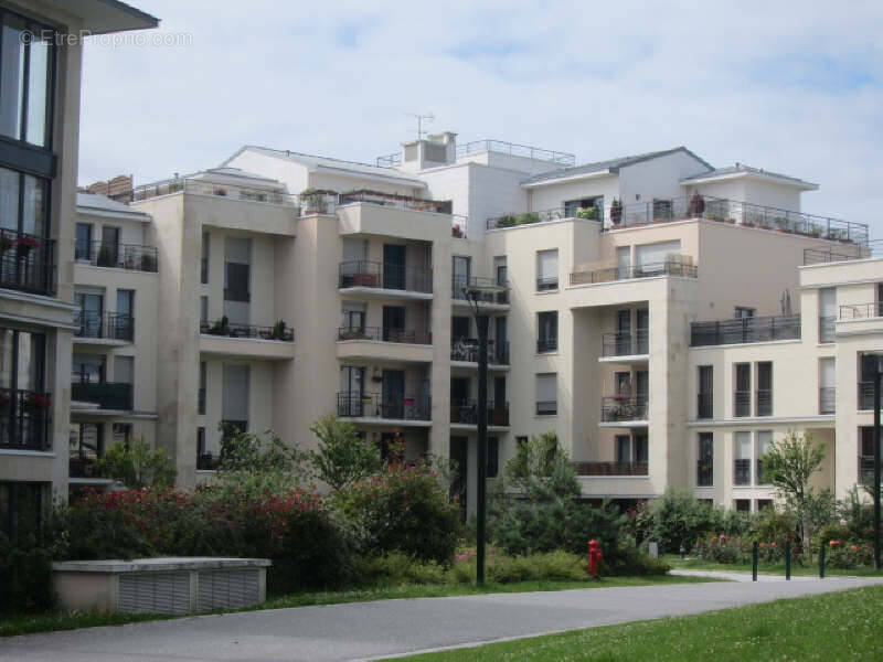 Appartement à ELANCOURT