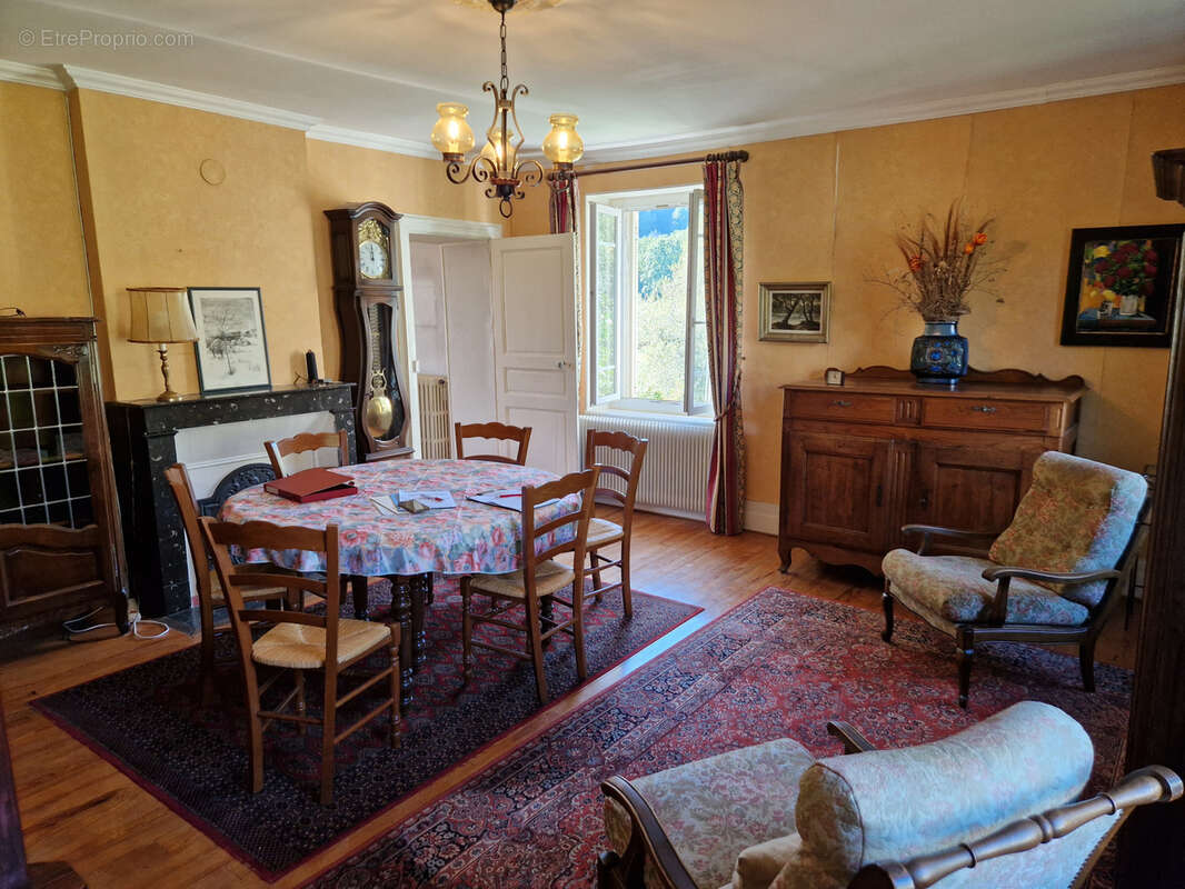Maison à AUTUN