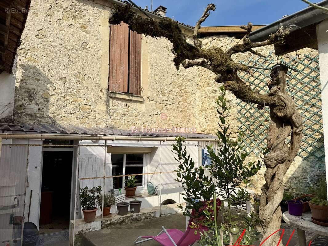 Maison à SAUVETERRE-DE-GUYENNE