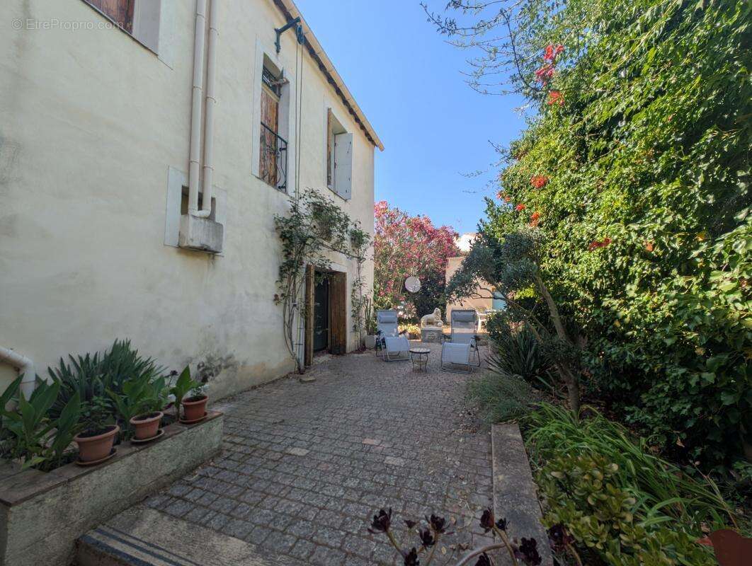 Maison à ADISSAN