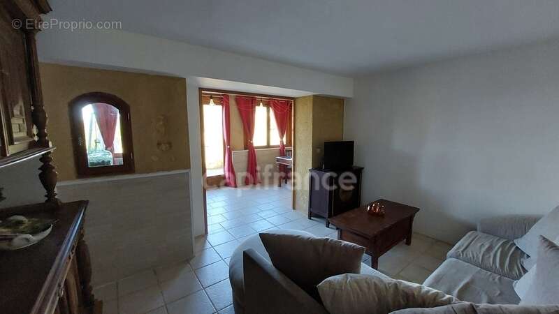 Maison à CARSAC-AILLAC