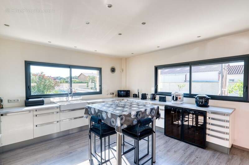 Maison à SAINT-JEAN-DE-THURIGNEUX