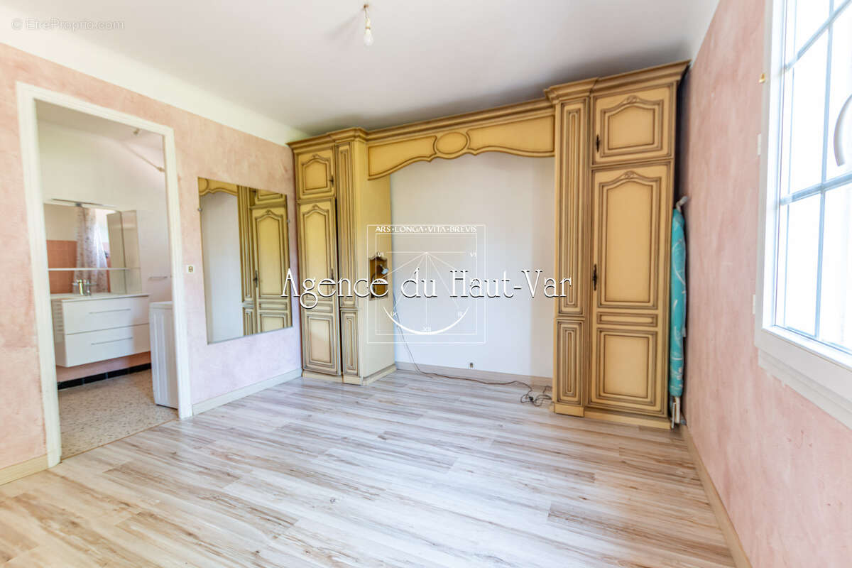 Maison 2 niveaux, maisons d'amis - Investissement locatif - photo 24