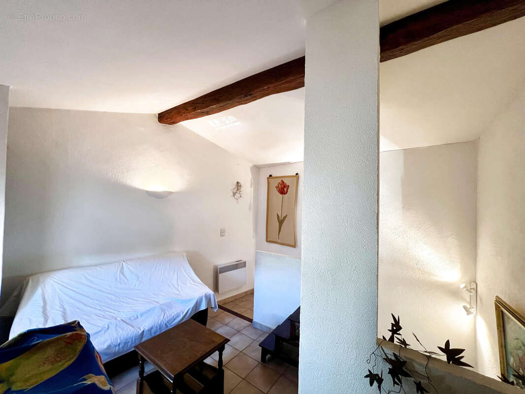 Maison à LAROQUE-DES-ALBERES