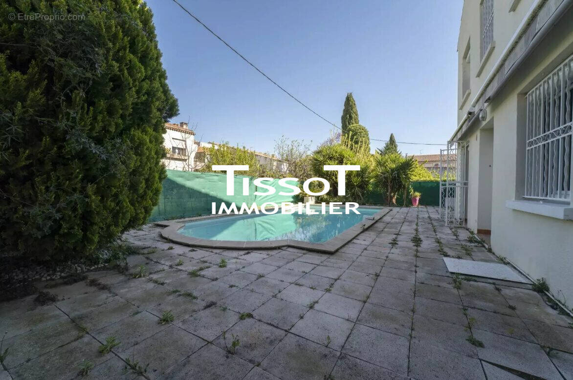 Appartement à NIMES