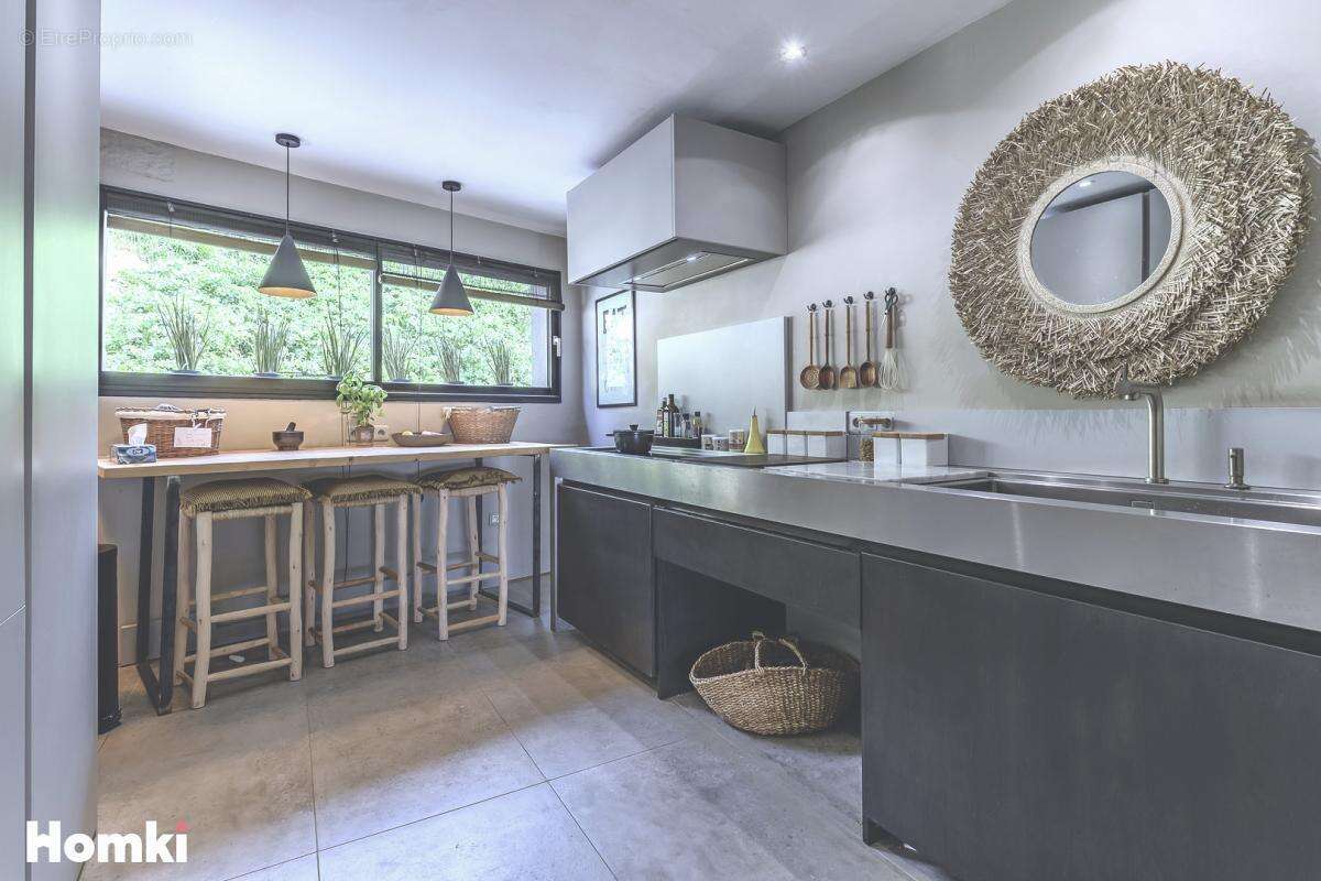 Maison à VILLENEUVE-LES-AVIGNON