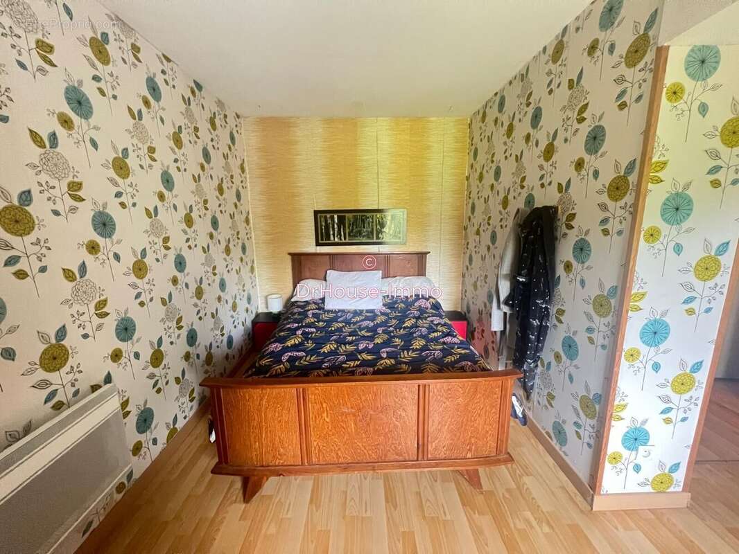 Maison à SAINTE-RADEGONDE