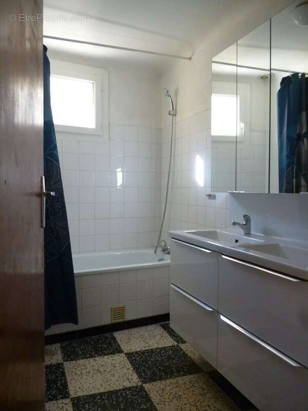 Maison à CORNEILHAN