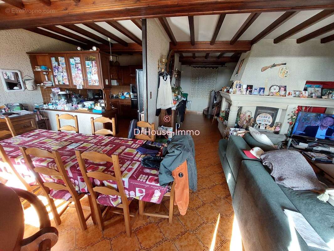 Maison à VELAUX