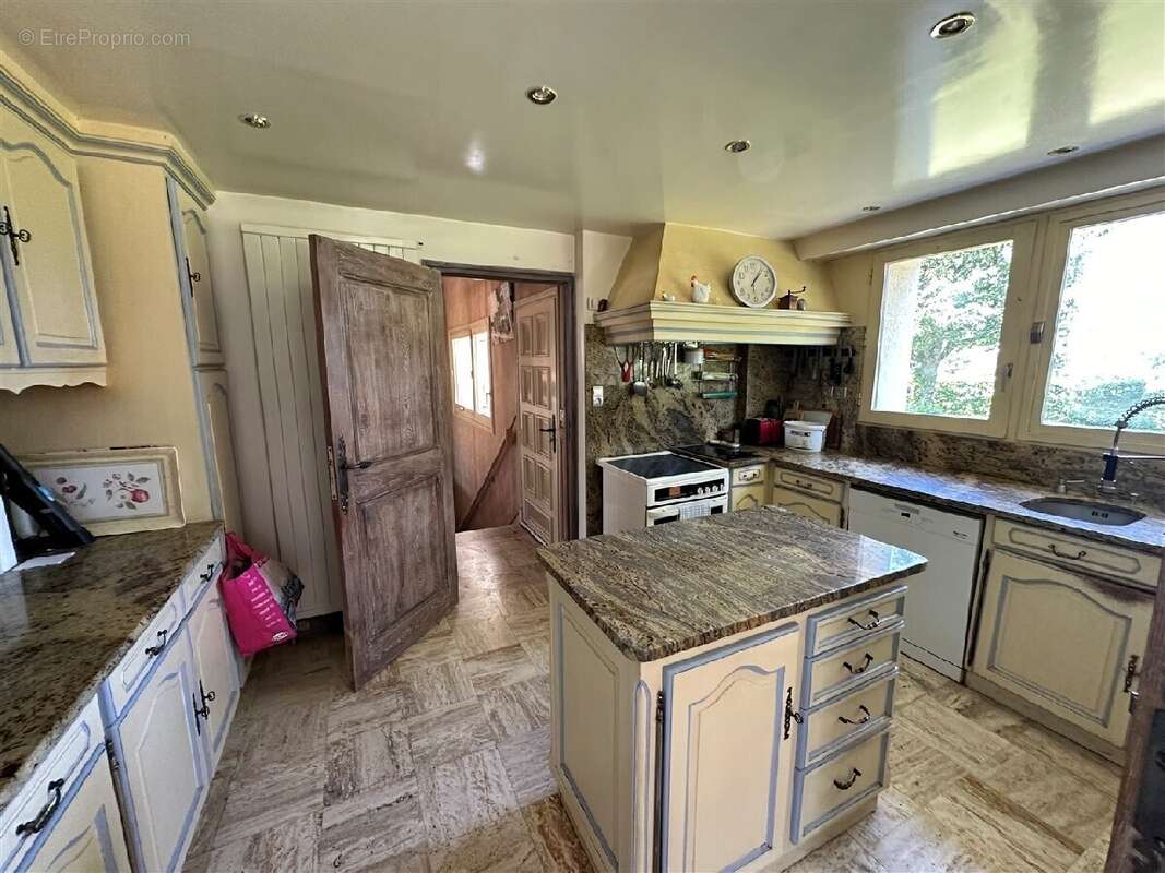 Maison à CHATEAUNEUF-EN-THYMERAIS