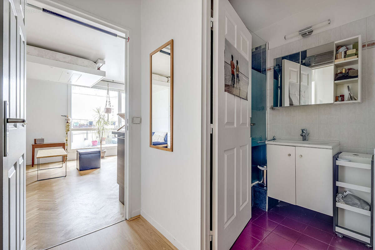 Appartement à PARIS-20E