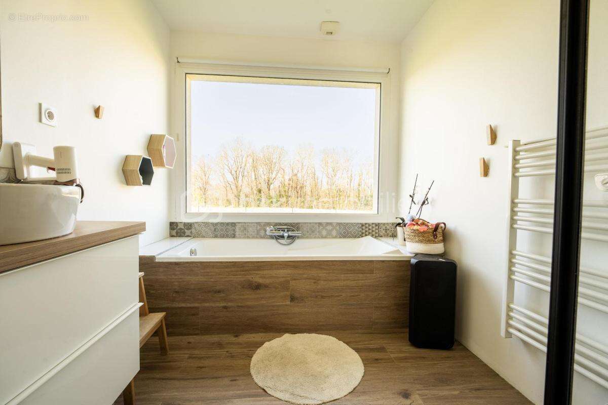 Maison à BOURGOIN-JALLIEU