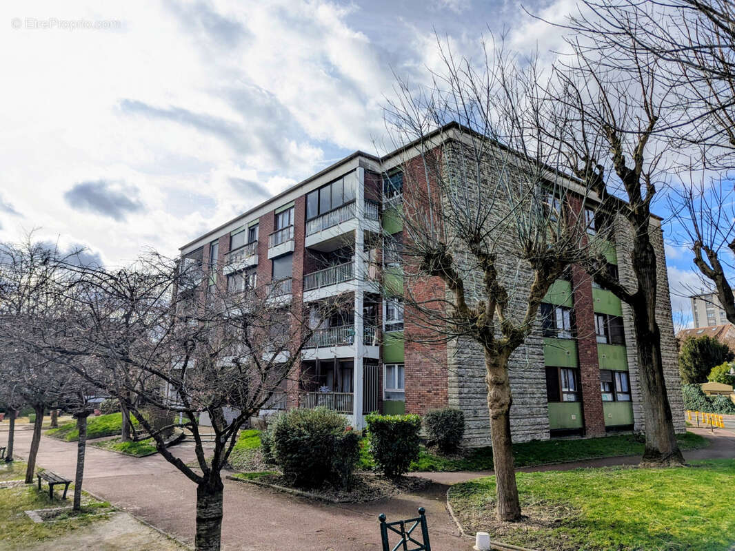 Appartement à GARGES-LES-GONESSE