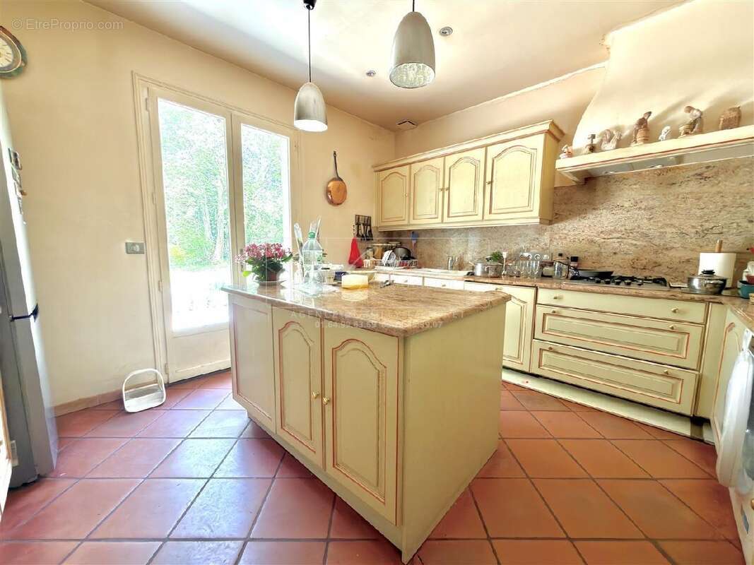 Maison à MILLY-LA-FORET