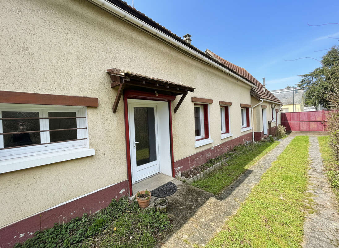 Maison à MAINVILLIERS