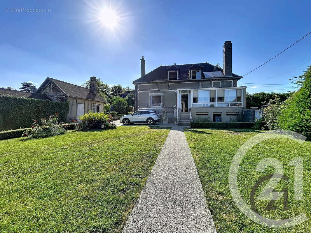 Maison 159 m² à Saint-Phal  - photo 4