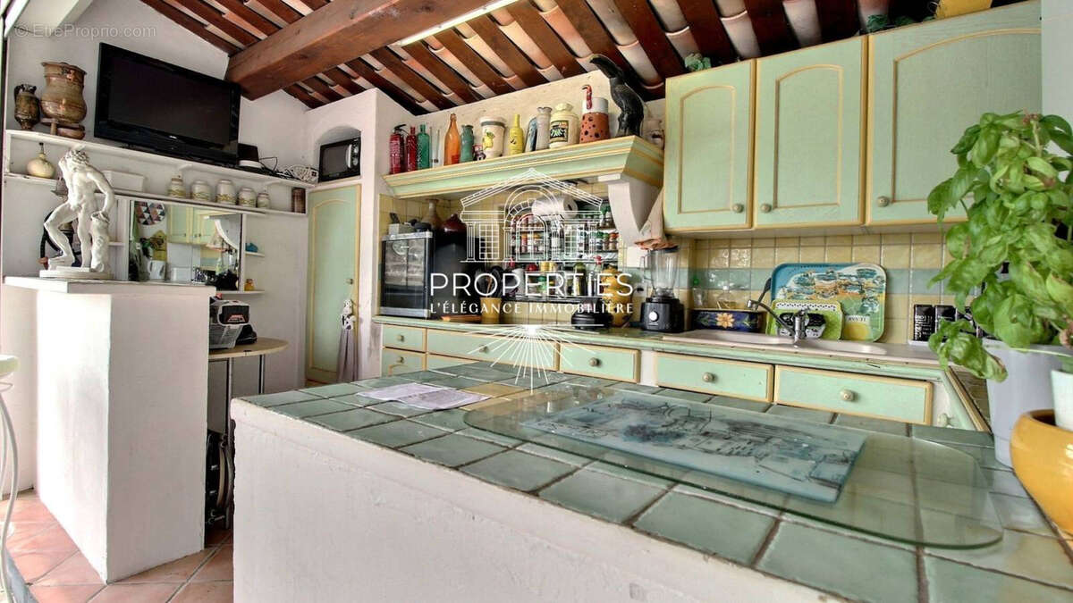 Maison à BORMES-LES-MIMOSAS