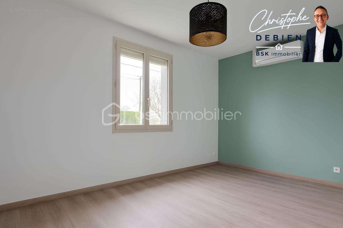 Maison à VENDRENNES