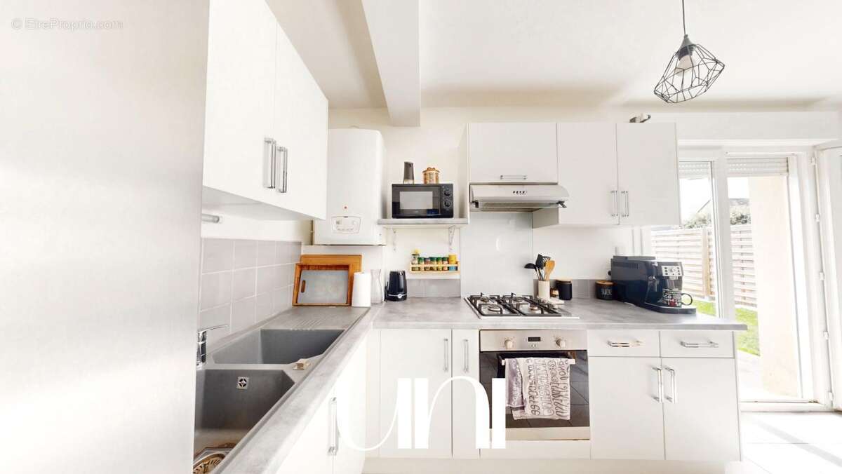 Appartement à SAINT-MARTIN-DE-FONTENAY