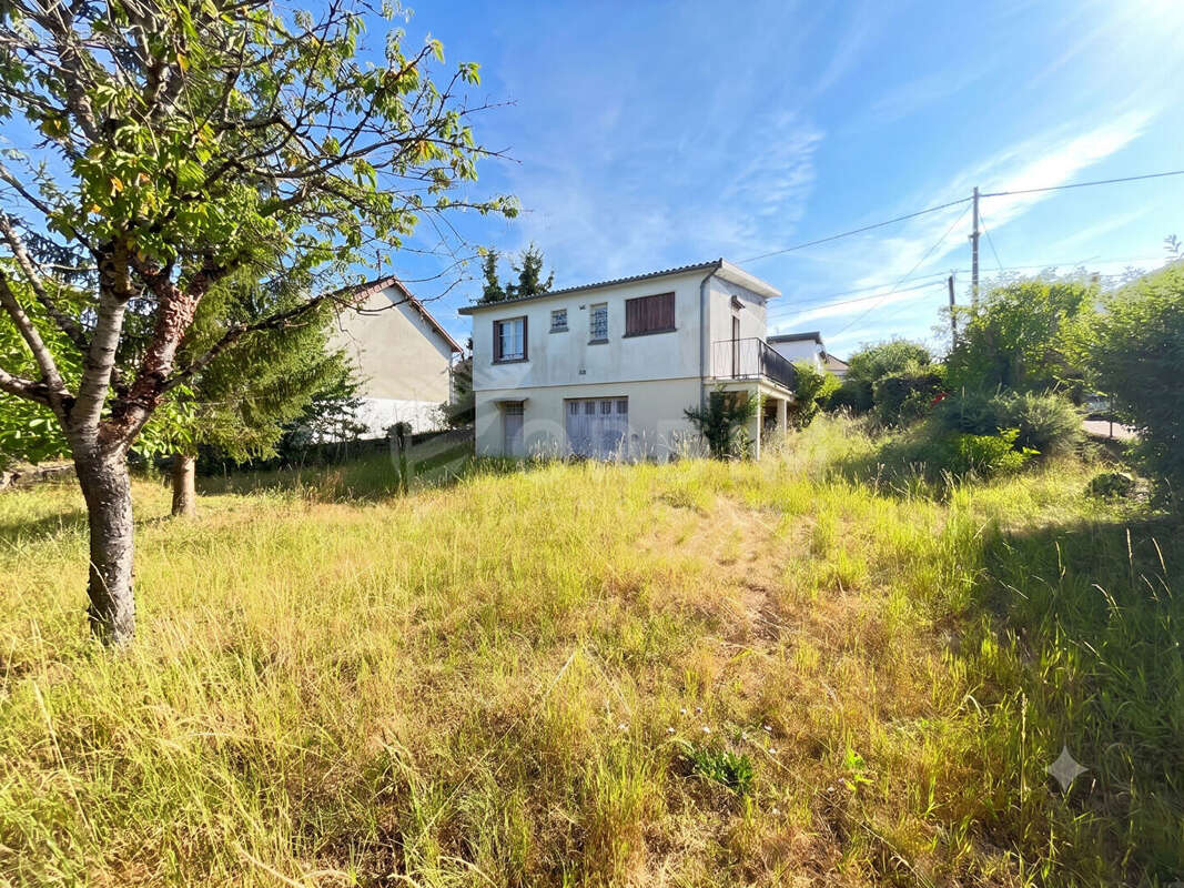 Maison à LIGNY-LE-CHATEL