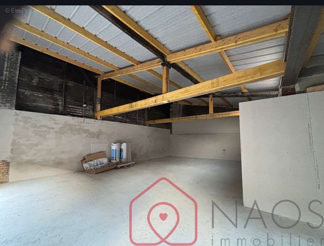 Batiment de 100m² environ - photo 3
