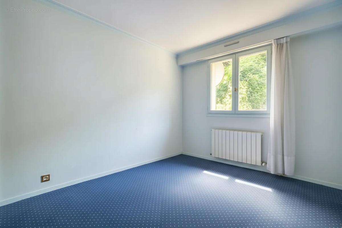 Maison de 9 pièces de 450 m² à Noisy-le-Sec - photo 5