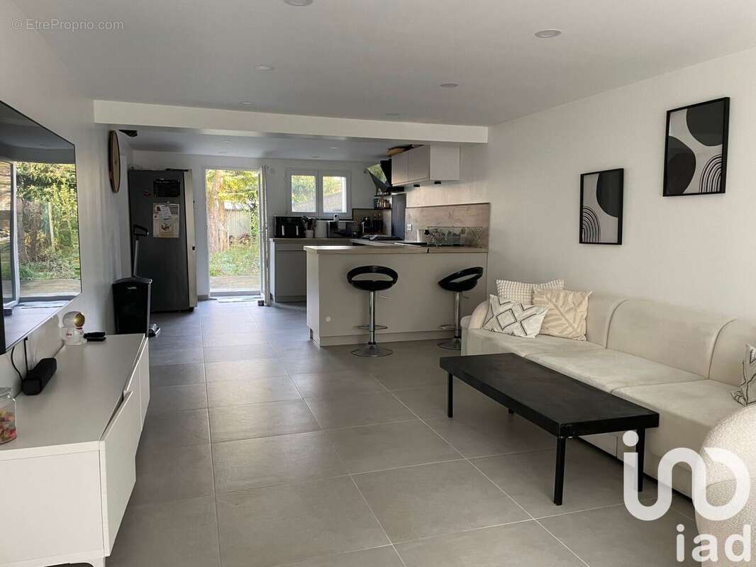 Photo 5 - Maison à VAUJOURS