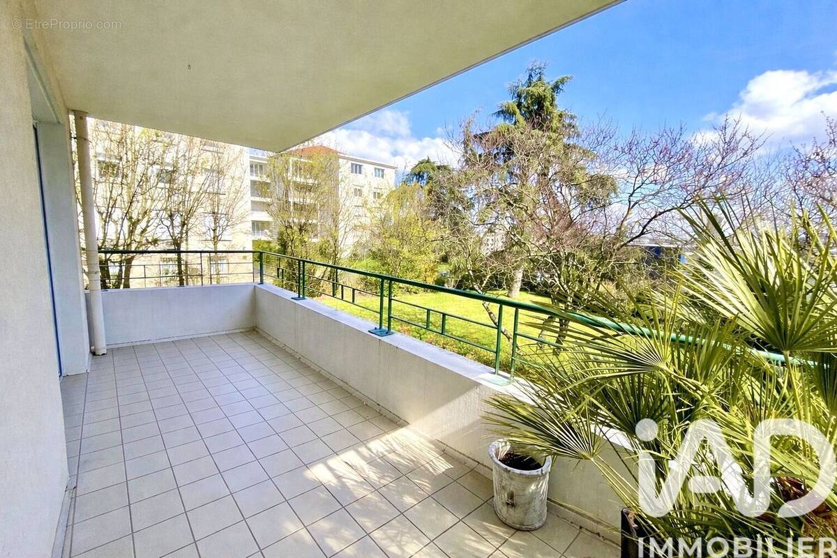 Photo 1 - Appartement à ECULLY