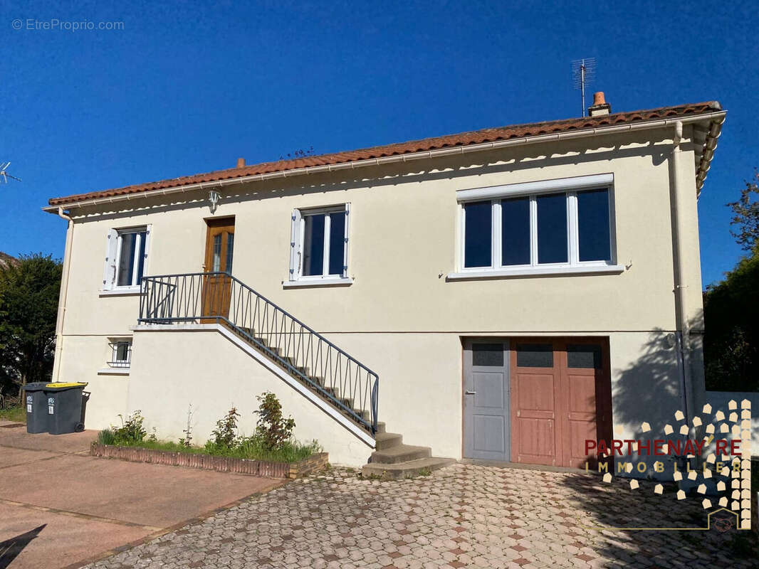 Maison à CHATILLON-SUR-THOUET