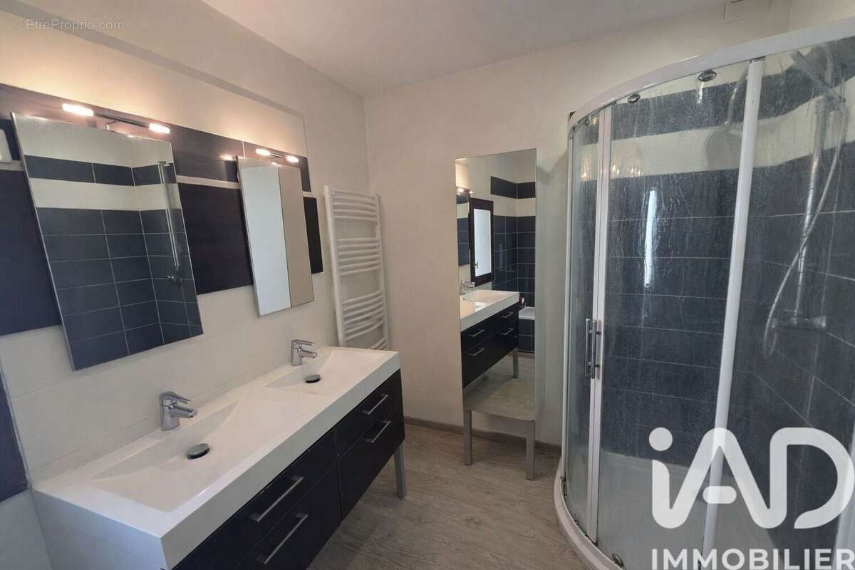 Photo 9 - Maison à MEYNES