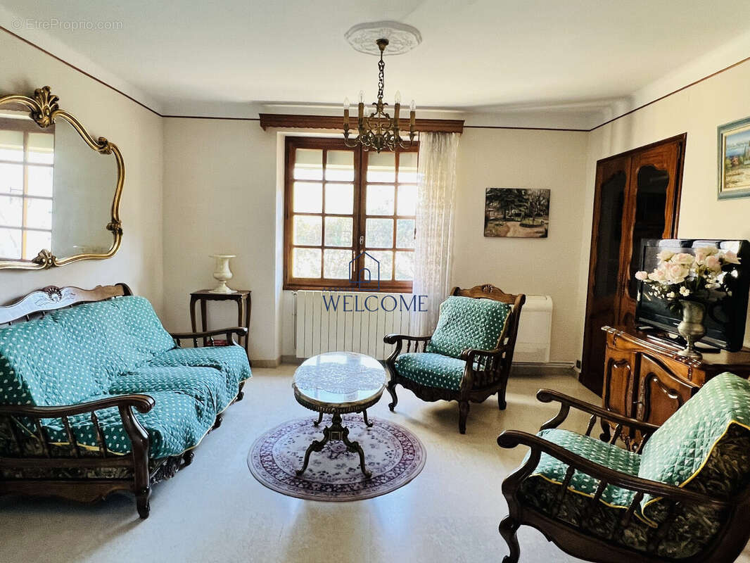 Maison à BAGNOLS-SUR-CEZE