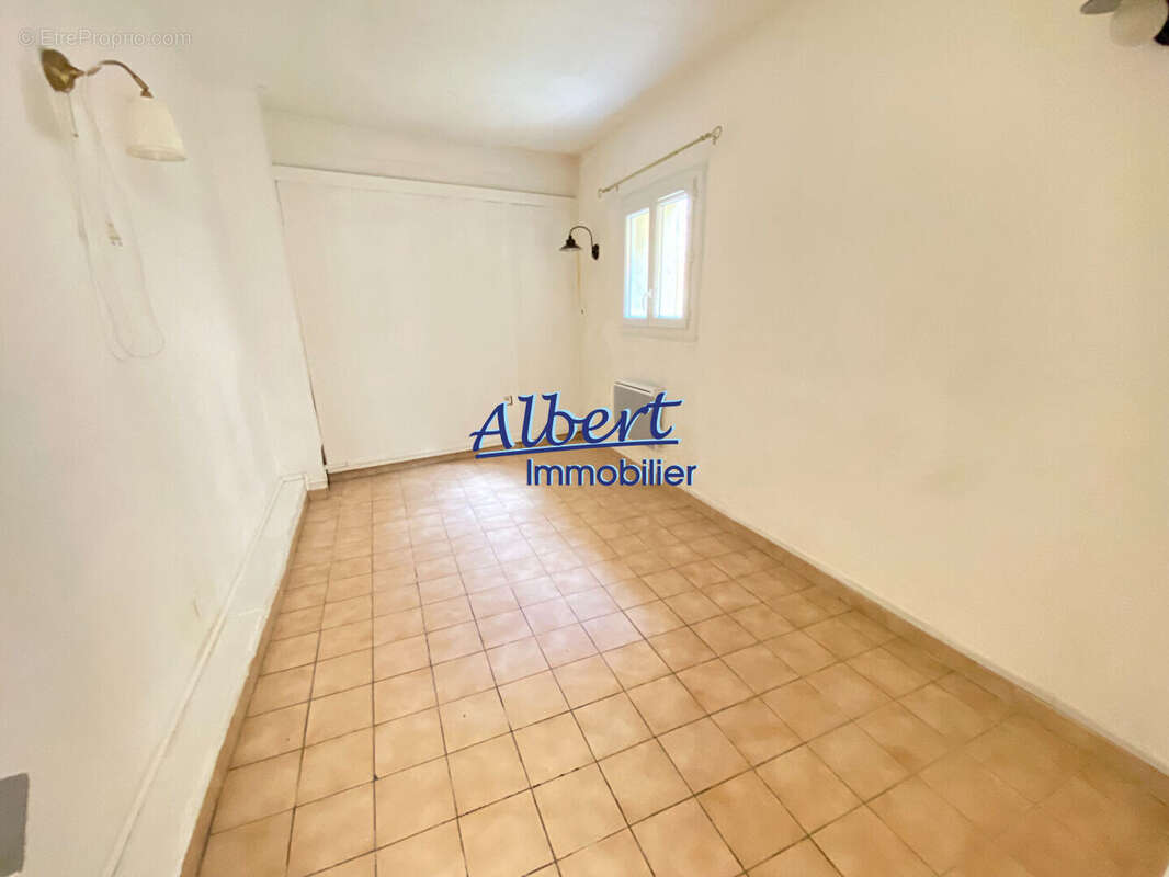 Appartement à OLLIOULES