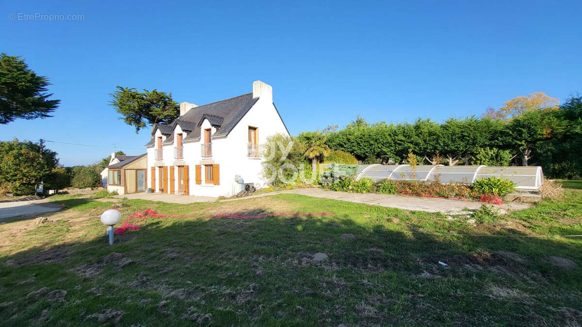 Maison à SAINT-ARMEL