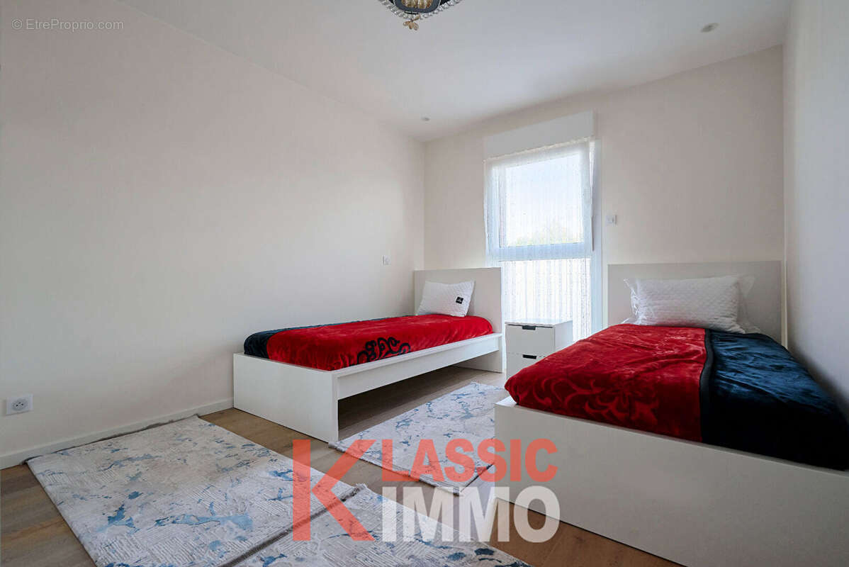Maison 190 m² 5 chambres, jardin et garage - photo 8