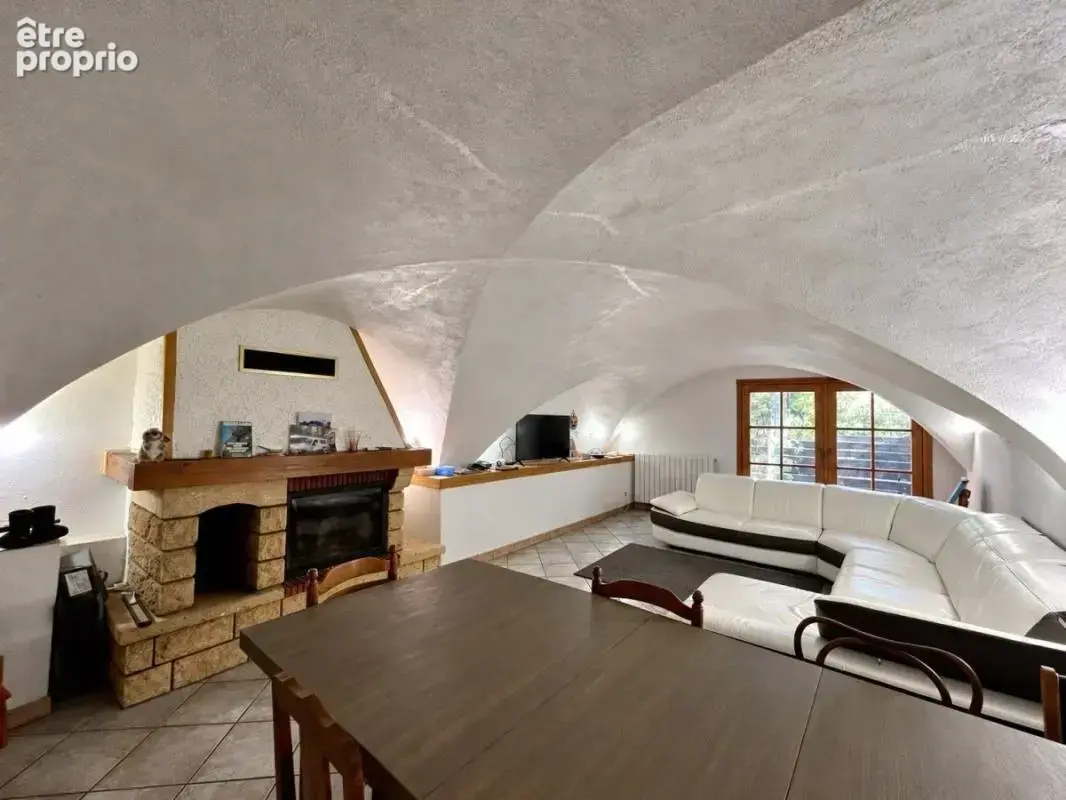Val-des-prés – chalet 439 m² – 4 appartements - photo 9