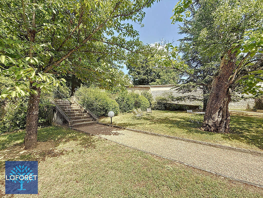 Appartement à SAINTE-FOY-LES-LYON