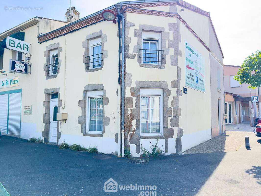 Maison idéale pour un premier achat ou investisseur. - Maison à SAINT-PIERRE-DES-ECHAUBROGNES