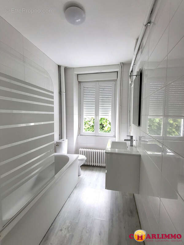 Maison à SAINT-JUNIEN