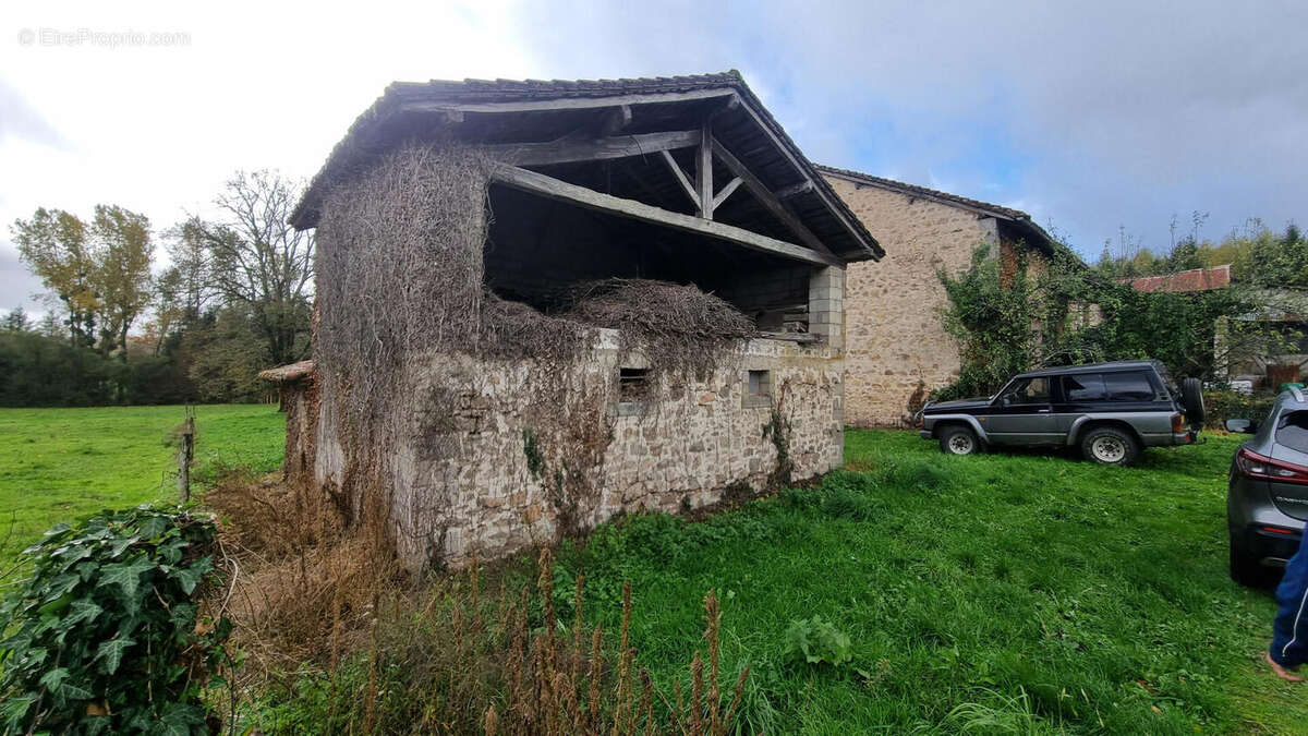 20251023_145753 - Maison à SAINT-ESTEPHE