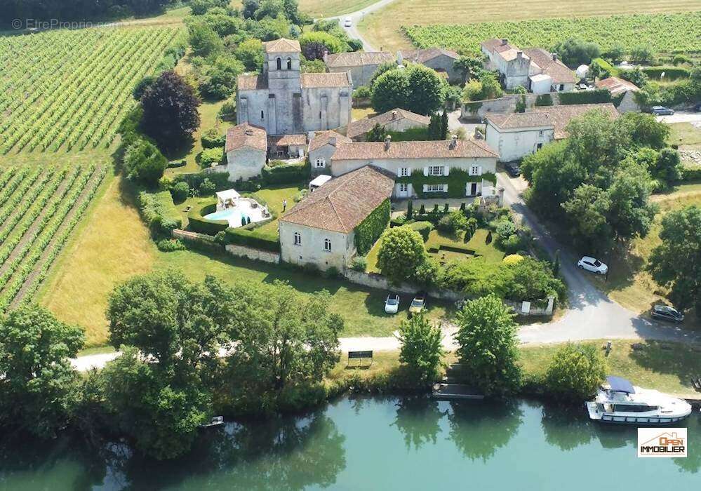 Appartement à GRAVES-SAINT-AMANT