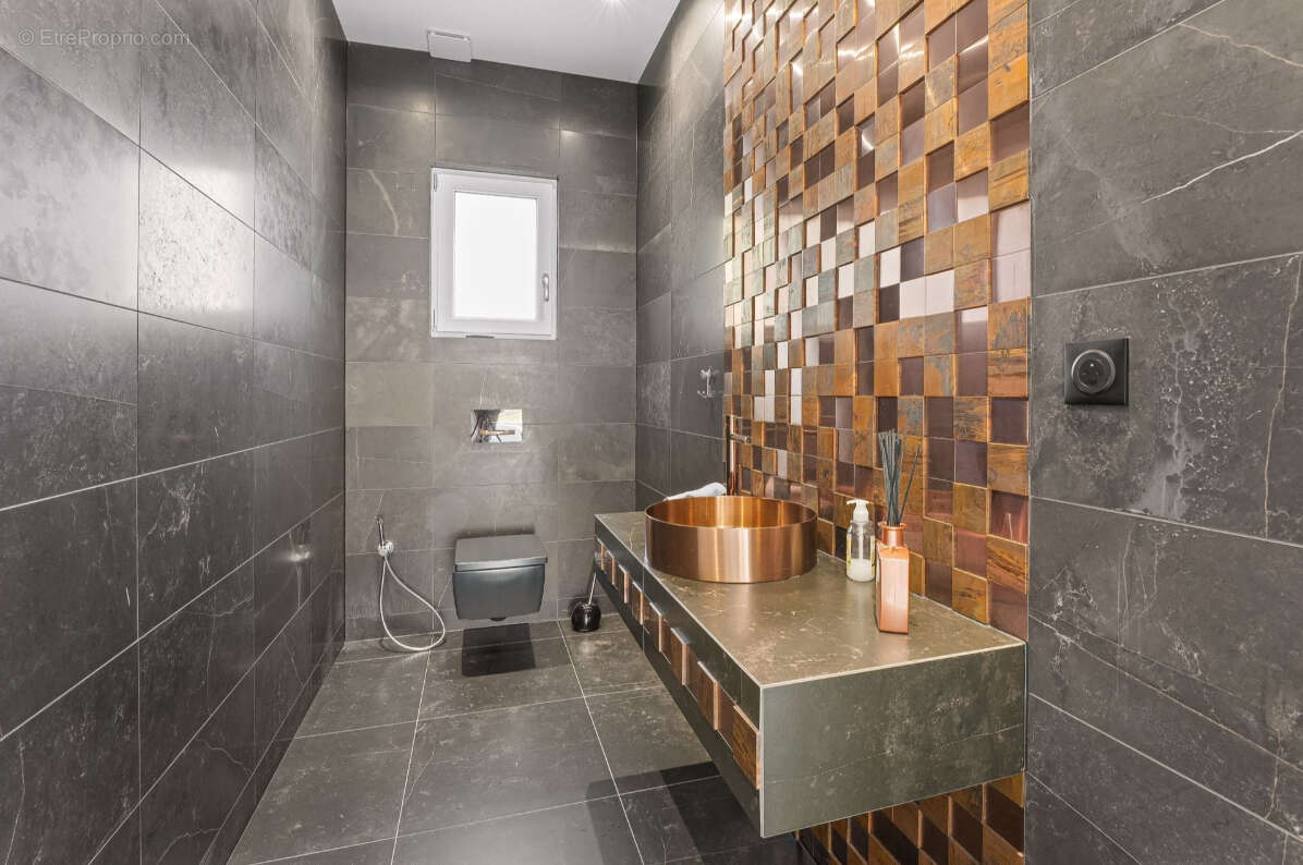 Maison à DIVONNE-LES-BAINS