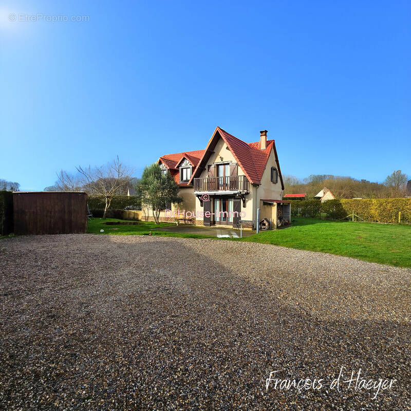 Maison à SAINT-QUENTIN-AU-BOSC