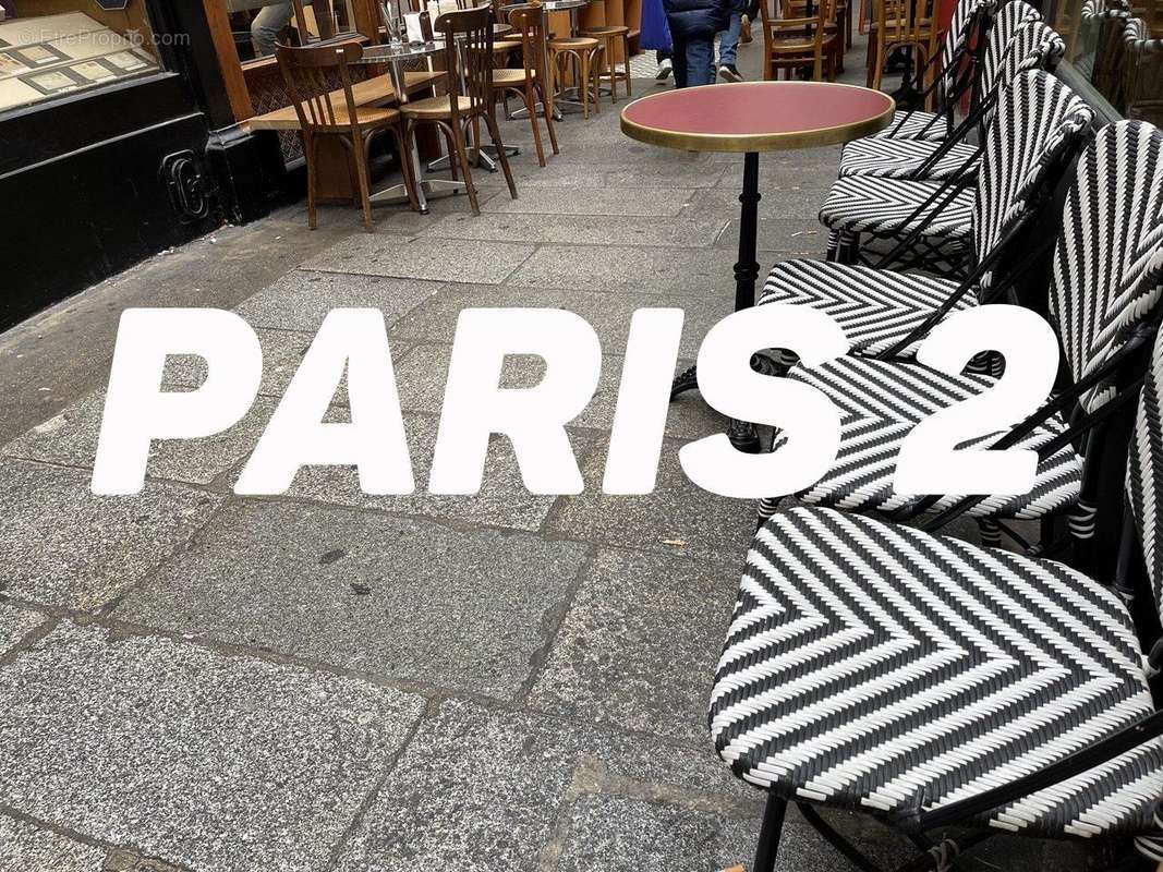 80 m² à Paris-2e  - photo 3